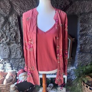 Figueroa and Flower size Large L Floral Embroidered blouse and Tank Top Set